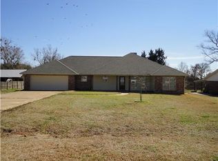 198 Riverview Dr, Natchez, LA 71456