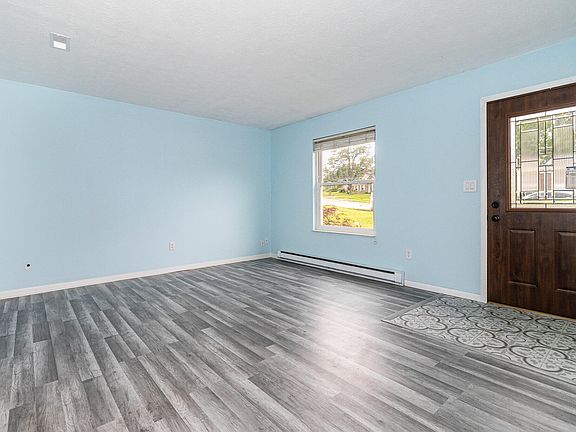 4th image of 252 Ashwood Dr