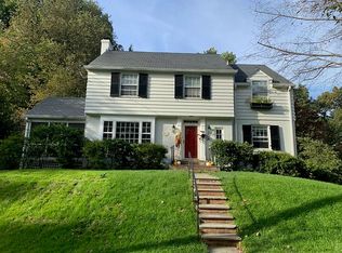 5711 Overlea Rd, Bethesda, MD 20816