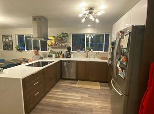 18701 60th Ave NE, Kenmore, WA 98028