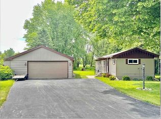 4631 Melody Ln, Oshkosh, WI 54904