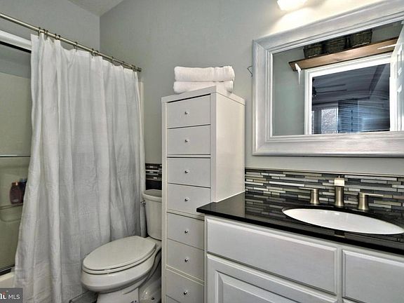 3rd image of 152 Bridge St APT C