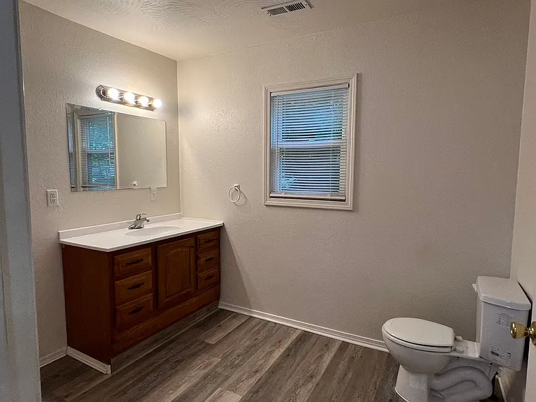 2508 N National Ave — Photo 11
