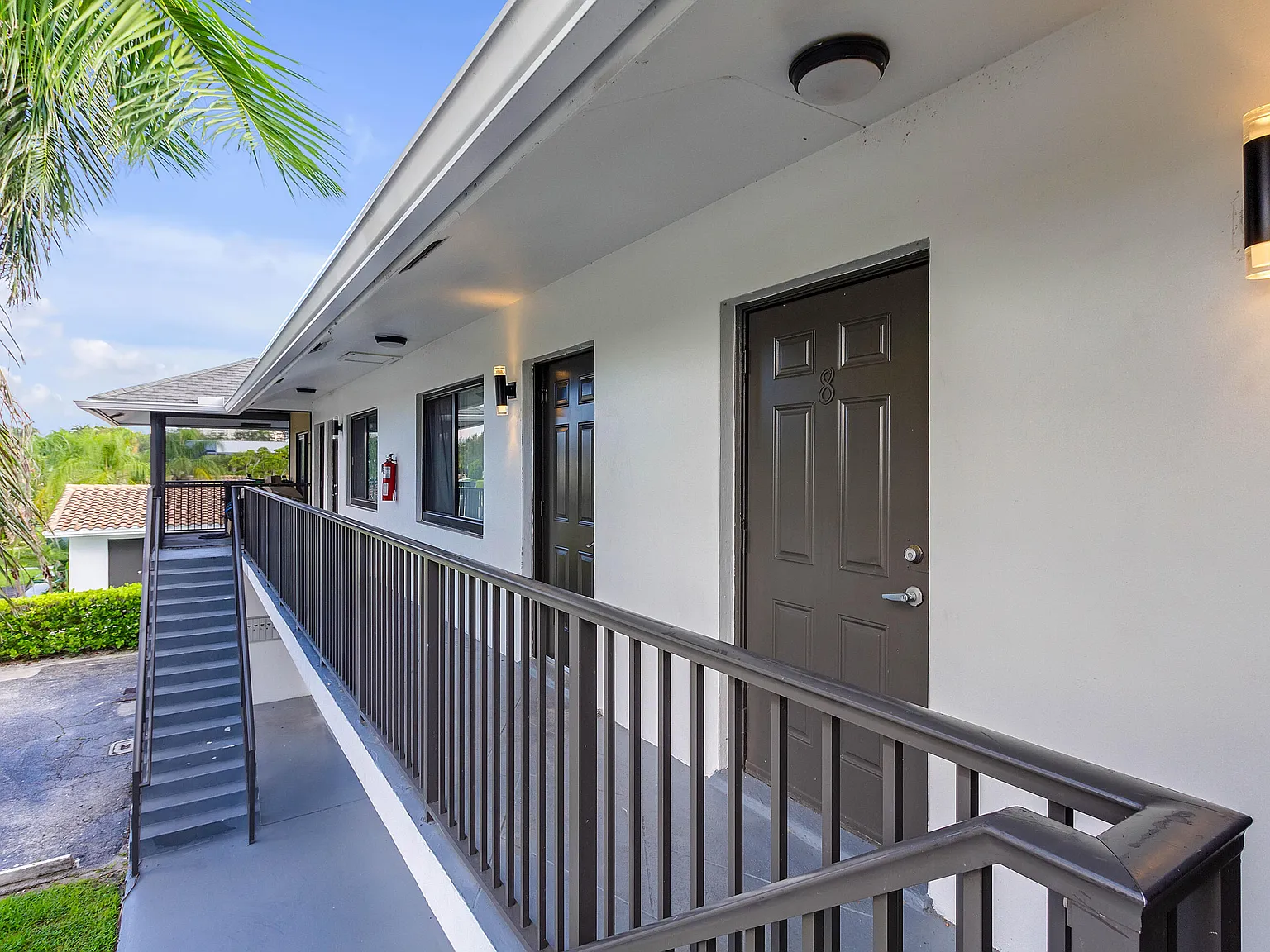 1 bed, 1.0 bath, 700 sqft, $1,700 — Photo 2