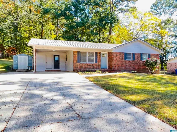 6221 Spruce Dr, Anniston, AL 36206