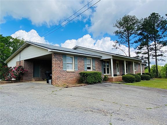 2nd image of 1183 Bernard Ave
