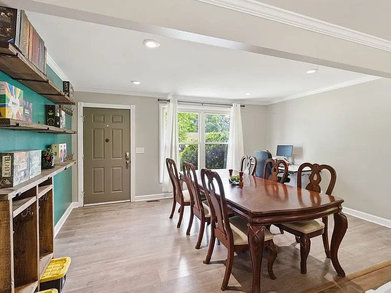 3213 Sennadale Ln — Photo 12