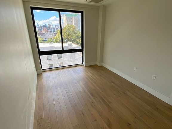 5th image of 27-05 41st Ave #5F