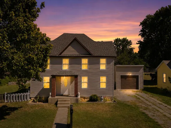 514 E Scott St, Monett, MO 65708