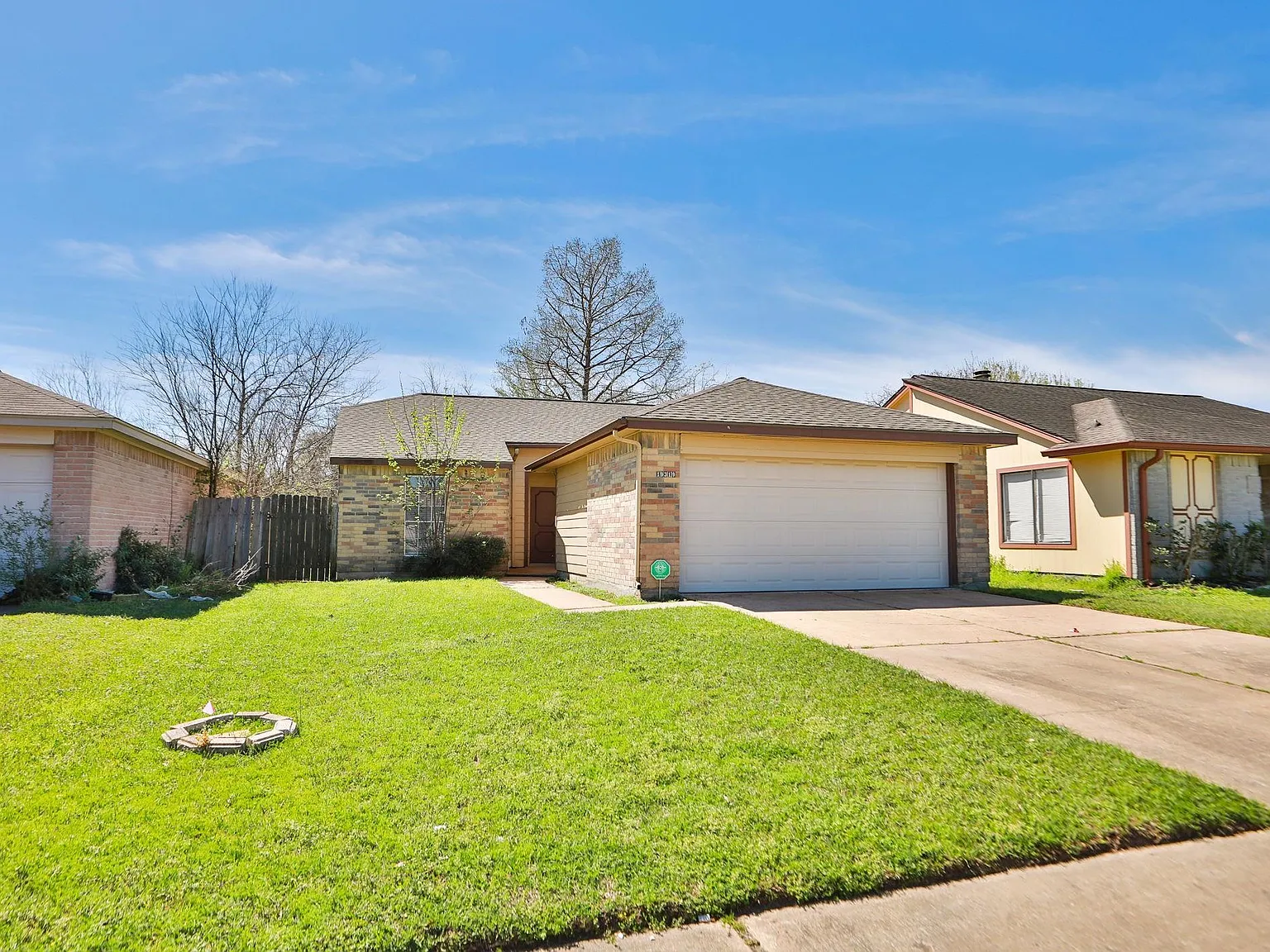 3 bed, 2.0 bath, 1167 sqft, $1,750 — Photo 1