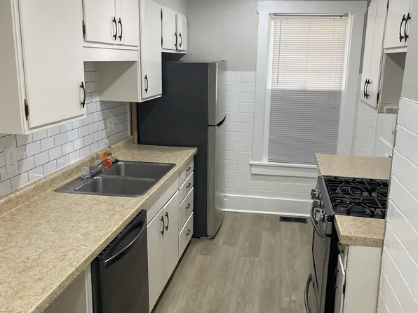 923 W Carroll St #1, Macomb, IL 61455