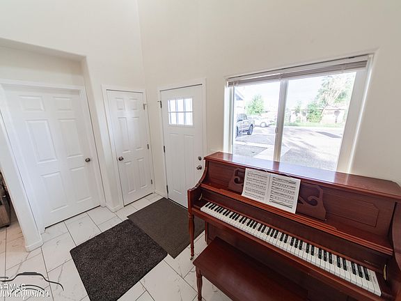 4th image of 8042 S Calle Moctezuma --