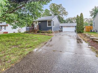 857 7th Ave NW, New Brighton, MN 55112
