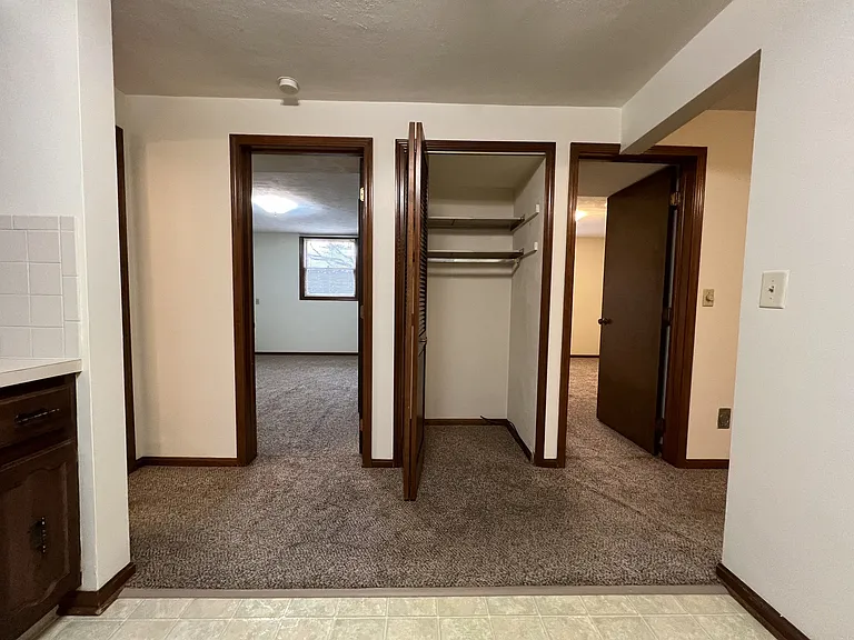 Carriage Hill Apartments — Photo 21