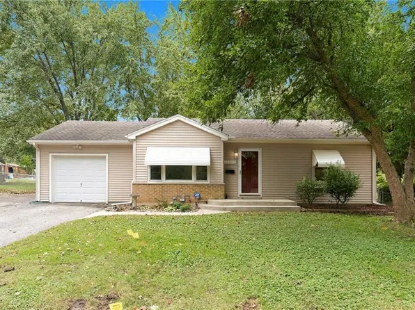 10601 E Sheley Rd, Independence, MO 64052