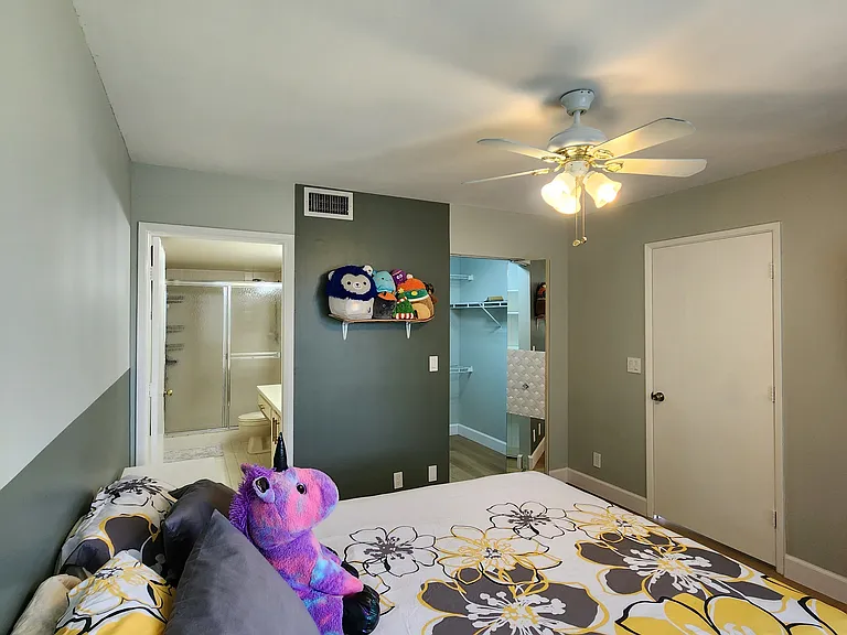 2228 N Cypress Bend Dr #307 — Photo 16