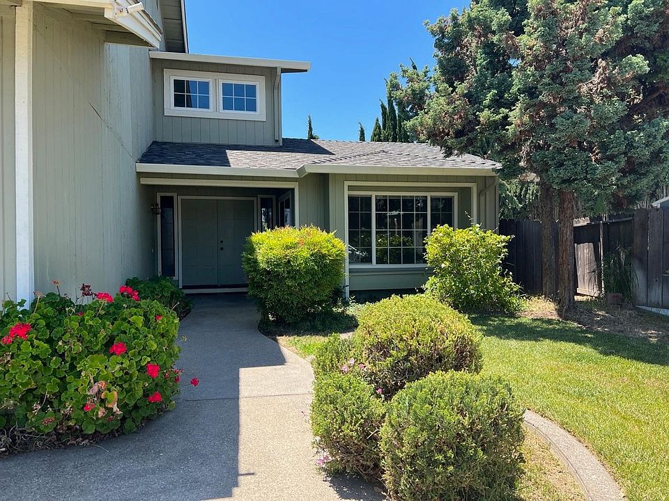 1st image of 1249 Correia Pl