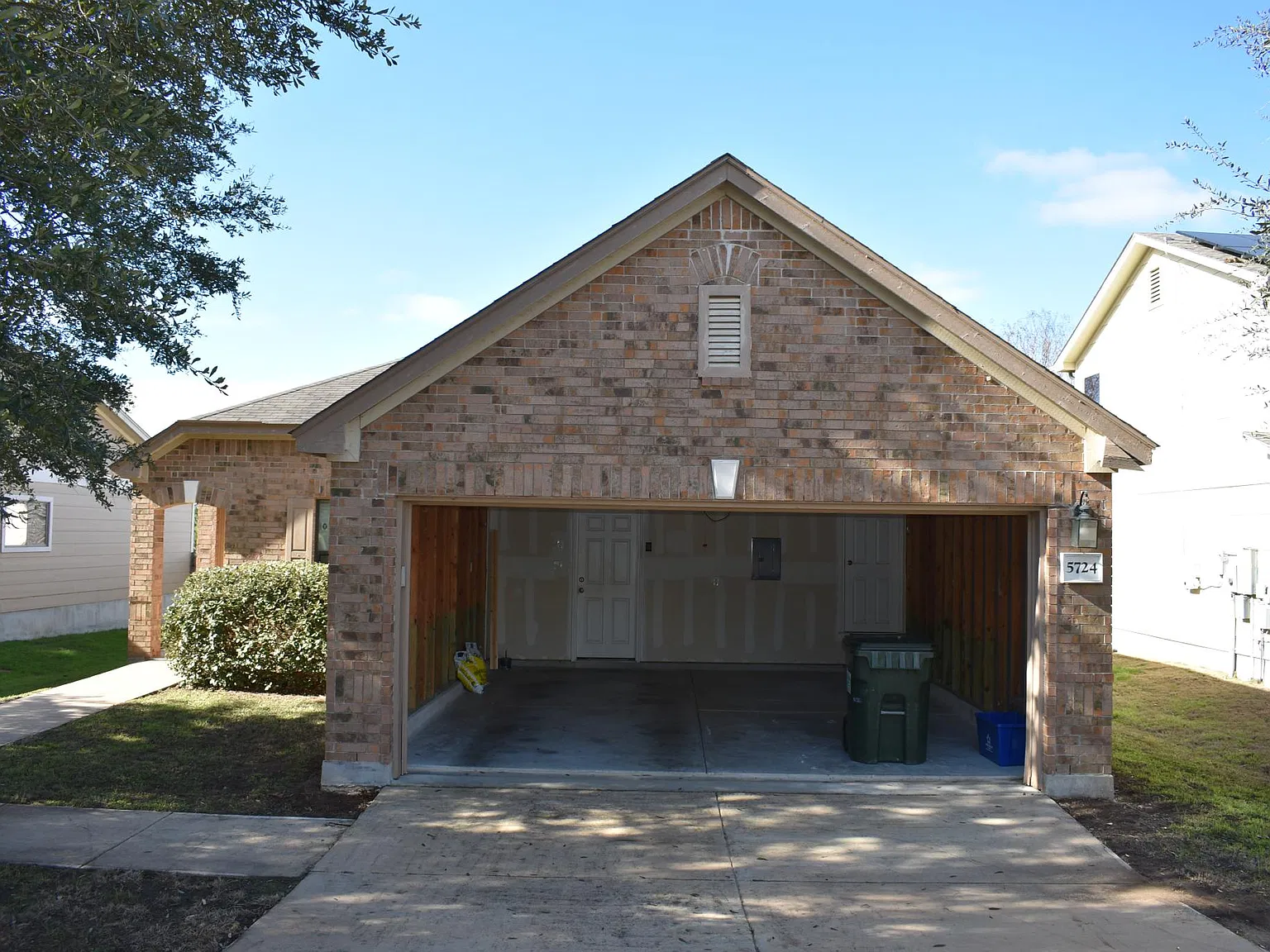 5724 Maxfli Dr — Photo 3