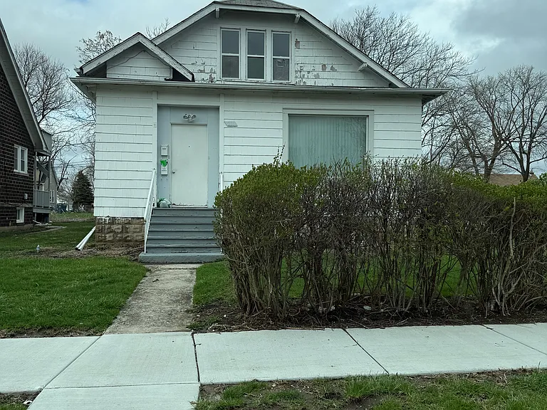 7th Pl — Photo 1