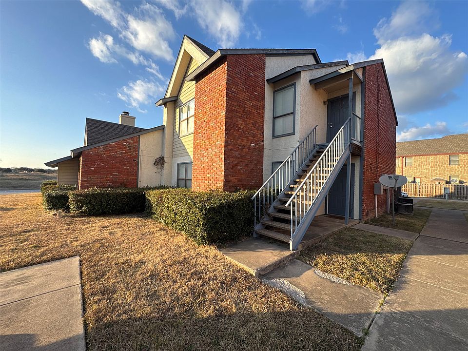 1st image of 7401 Bogart Dr