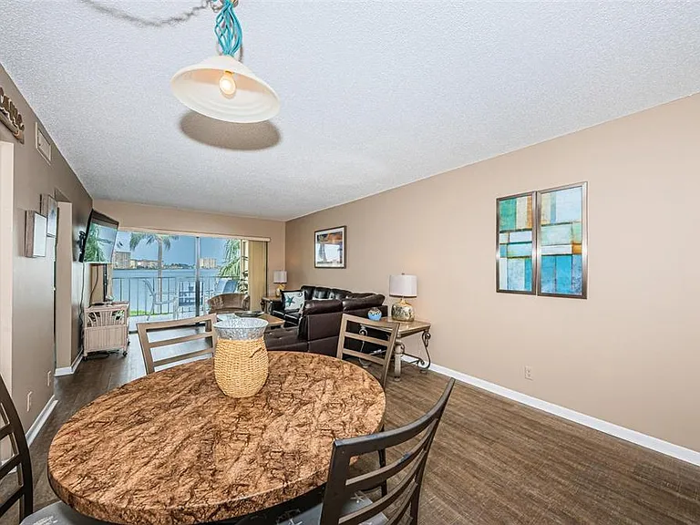 6322 Palma Del Mar Blvd S #305 — Photo 11