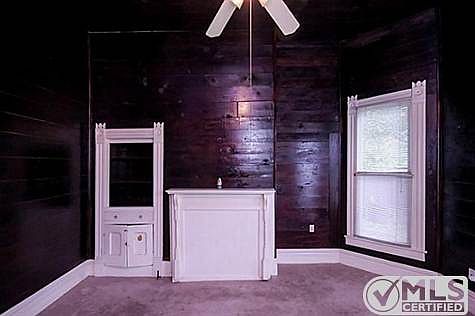 5th image of 1006 E Marvin Ave