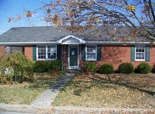 208 Springdale Ave, Cynthiana, KY 41031