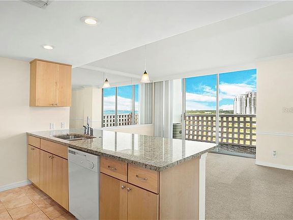 5th image of 4015 Bayshore Blvd APT 10B