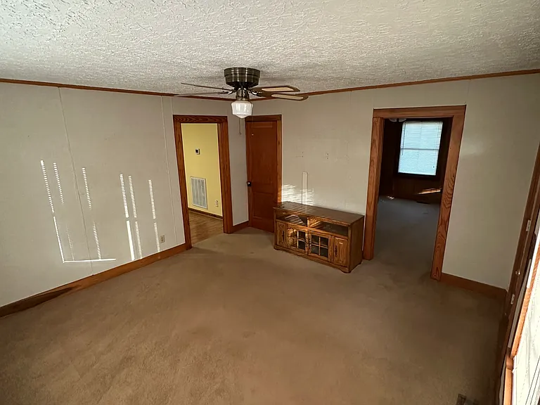 1818 Patterson Rd — Photo 3