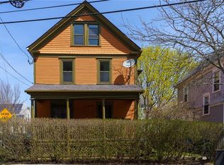 8 Friendship St, Newport, RI 02840