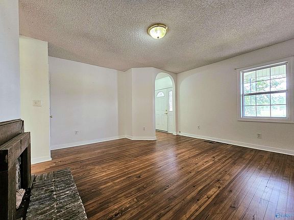 3rd image of 3506 Triana Blvd SW