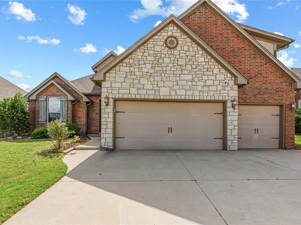 1117 Samantha Ln, Moore, OK 73160