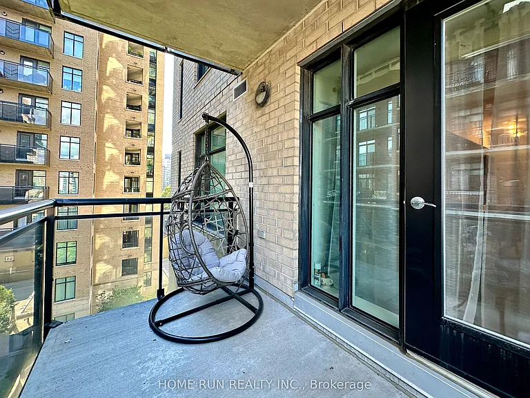 235 Kent St #714 — Photo 15