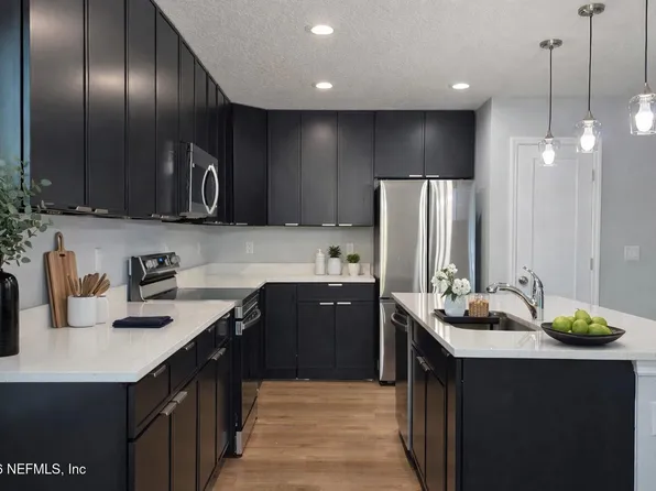 7622 HULL Street, Jacksonville, FL 32219