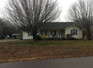 112 E Crawford Ct, Bell Buckle, TN 37020