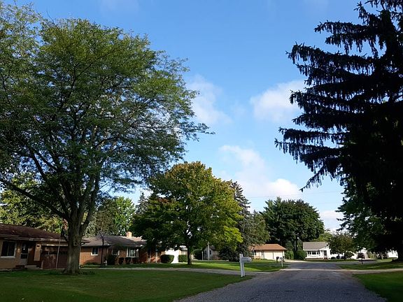 5th image of 2689 Lochmoor Pl