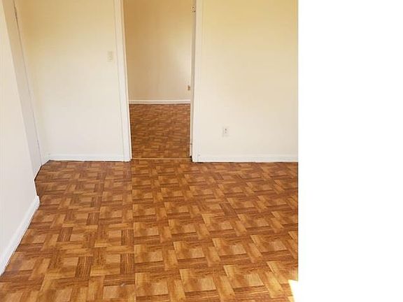 3rd image of 785 Summer Ave APT 3