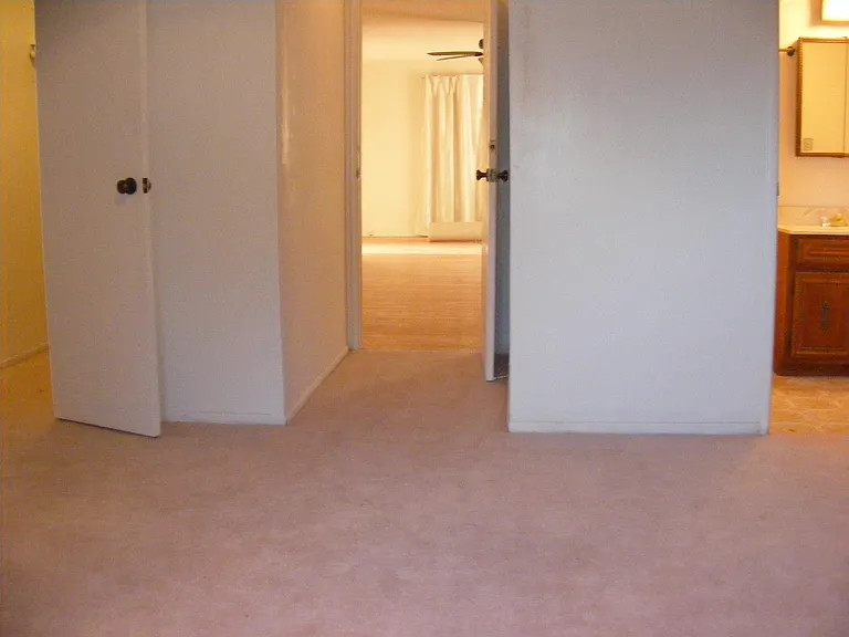 15252 Devonshire St — Photo 17