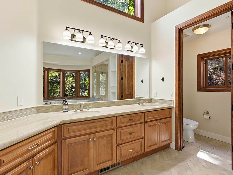 3911 Pepper Tree Ct — Photo 18