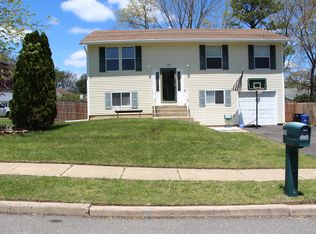 120 Village Dr, Barnegat, NJ 08005