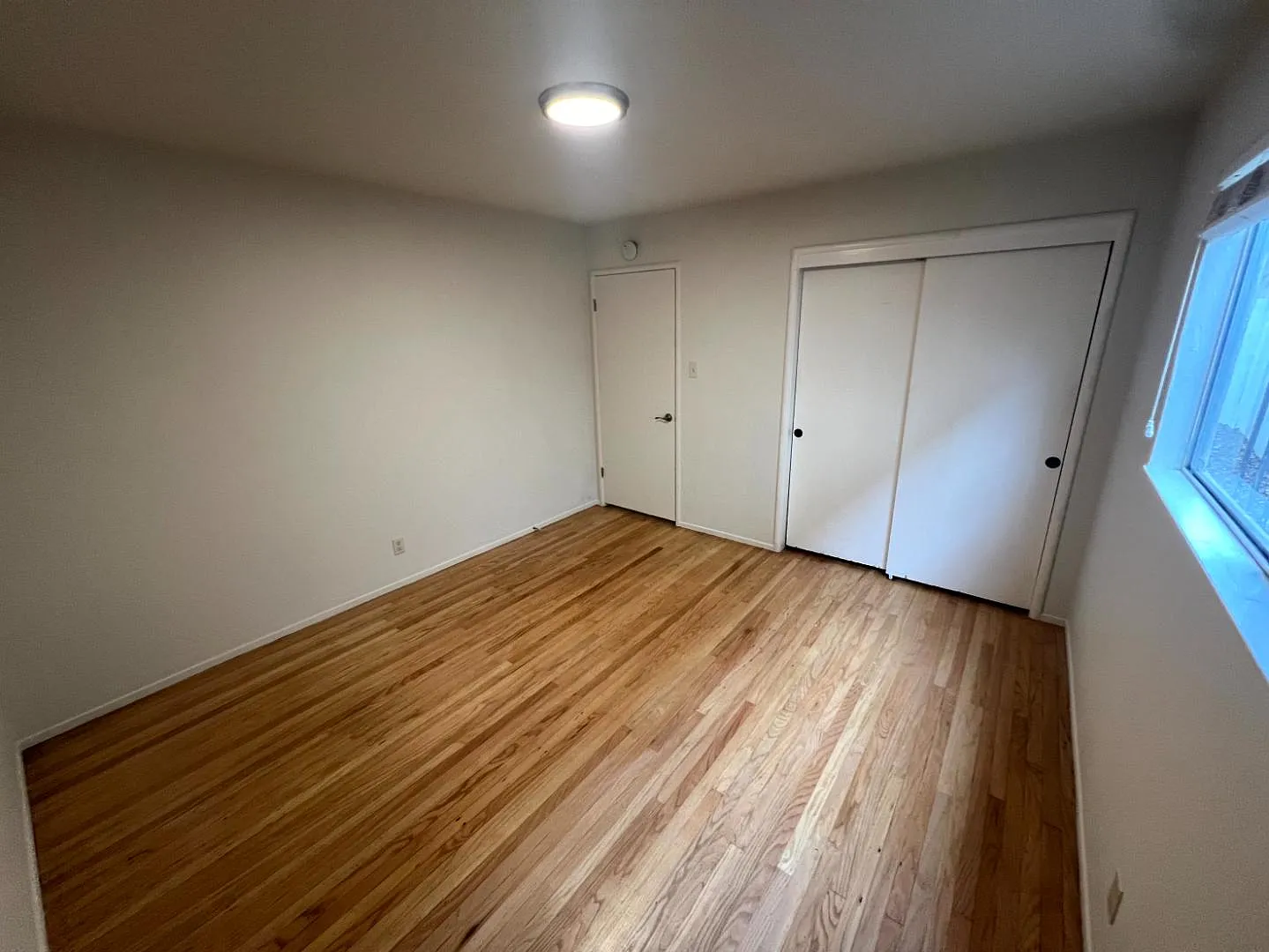 3715 Lincoln Ave - Apt 2 — Photo 4