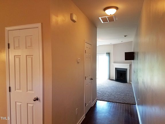 5th image of 650 Ganyard Farm Way Unit 26