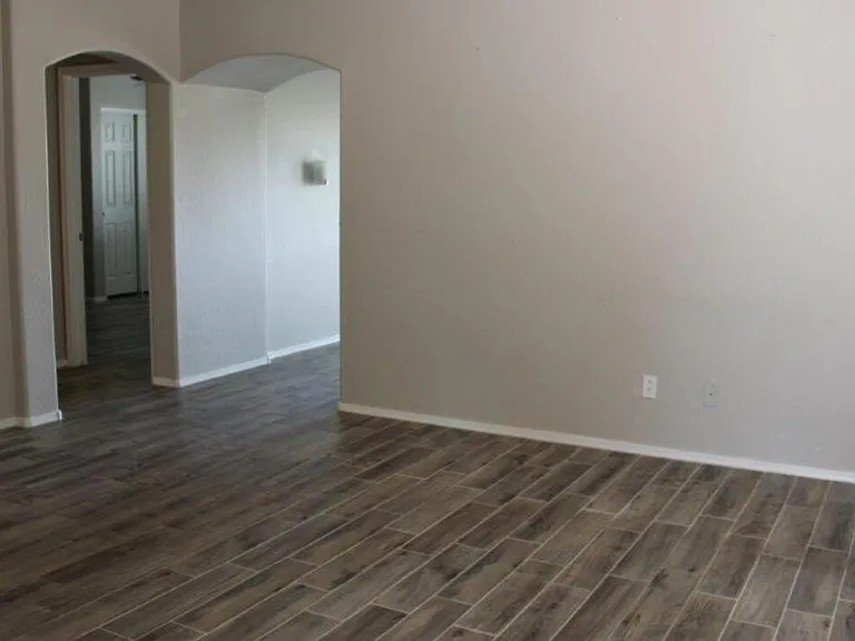 22660 W Adams Dr — Photo 5