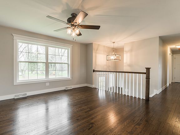 5th image of 1640 Woodland Dr