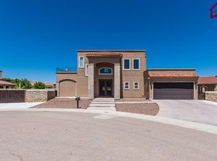 2121 Hacienda Roja Dr, Sunland Park, NM 88063