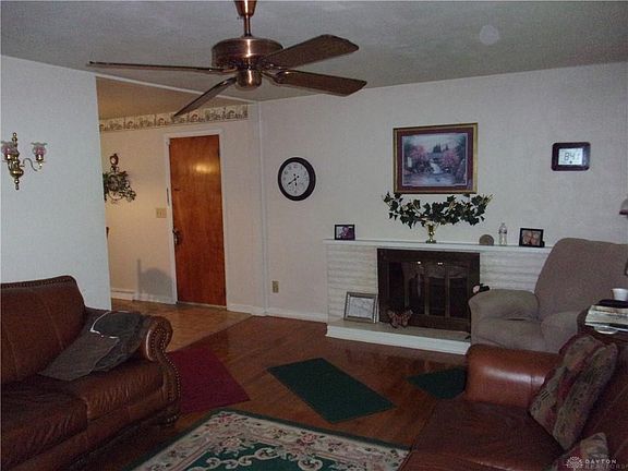 2nd image of 1201 Katherine Dr