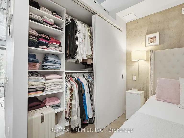 25 Stafford St #407 — Photo 21