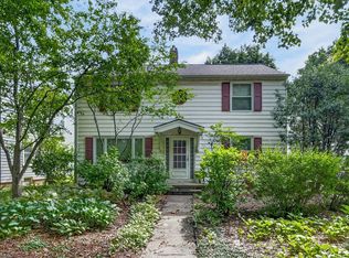 112 N Riverside Dr, Ames, IA 50010