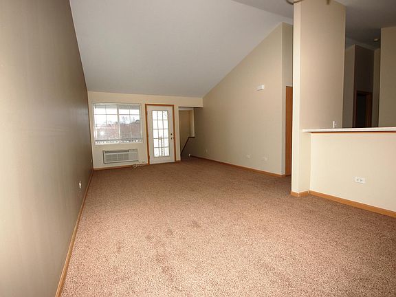 5th image of 927 Silverstone Dr #927