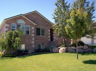 9943 Birdie Way, South Jordan, UT 84095